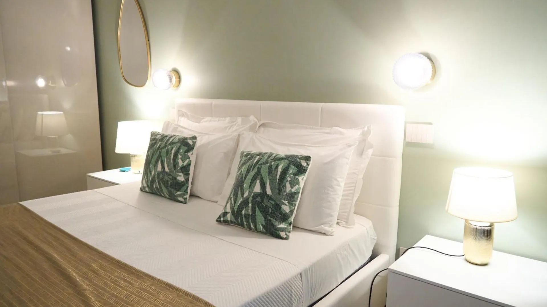 Trastevere Boutique With Gym And Steam Shower Apartment Rome Italy
