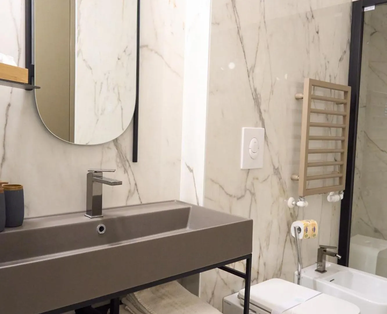 Apartment Trastevere Boutique With Gym And Steam Shower Rome Italy